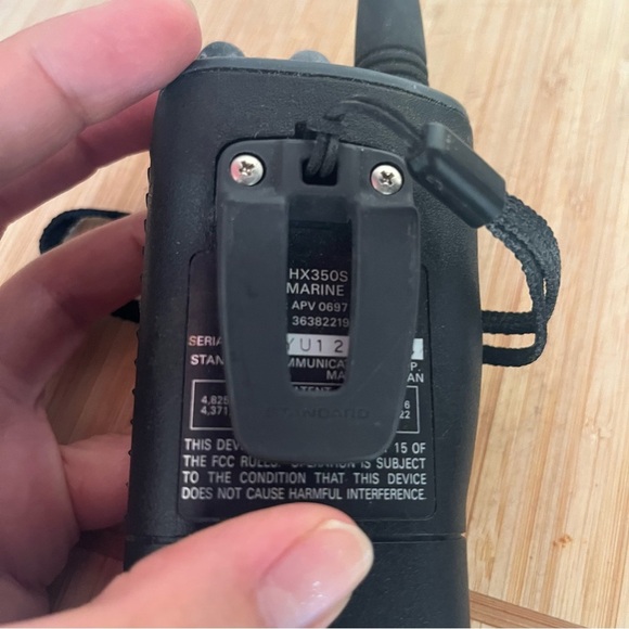 Standard Horizon HX350S Submersible 5W Marine Handheld Radio/Walkie-Talkie AS IS - Picture 6 of 8